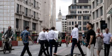 U.K. Retailers Aim To Create 100,000 Jobs For Young People By 2029