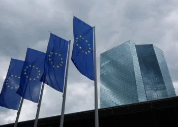 Euro Zone Labor Costs Rise 3.1%, Wage Growth Continues To Moderate