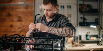 These Are the Jobs Where Workers Feel Most Secure — And the Ones Where They Feel Expendable