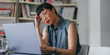 Women Face A ‘Triple Penalty’ Holding Them Back In The Race For High-Paying AI Jobs