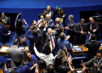 Brazil's Senate debates a proposed constitutional amendment to reduce workweek