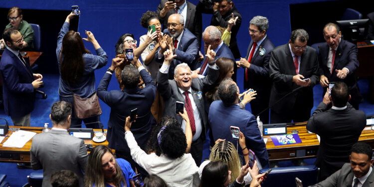 Brazil's Senate debates a proposed constitutional amendment to reduce workweek