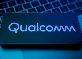 Chipmaker Qualcomm Plans November Job Cuts With Performance Under Scrutiny