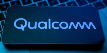 Chipmaker Qualcomm Plans November Job Cuts With Performance Under Scrutiny