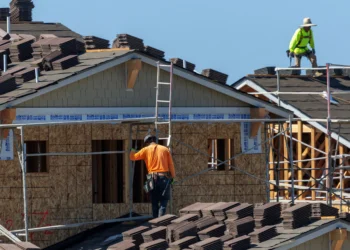 U.S. Jobless Claims Near 57-Year Lows, But Hiring Remains Sluggish